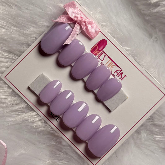 Lavender Gloss Press-On Nails – Short Oval | Reusable Nail Set ( 10 nails )