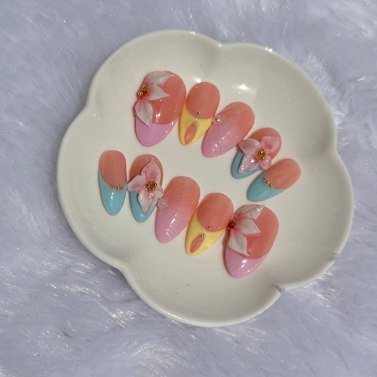 Pastel Pink 3D Floral Press On Nails - Peach & Blue Glossy Set (10 nails)