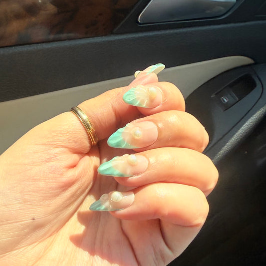 3D Shell Pastel Green Press-On Nails | Pearl Ocean Luxury Nails (Universal)
