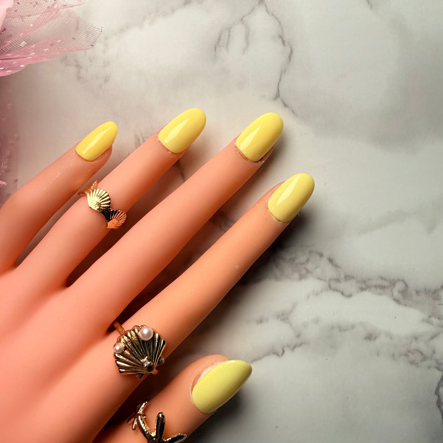 Lemon Sorbet | Glossy Round Press On Nails 💛 (10 nails)