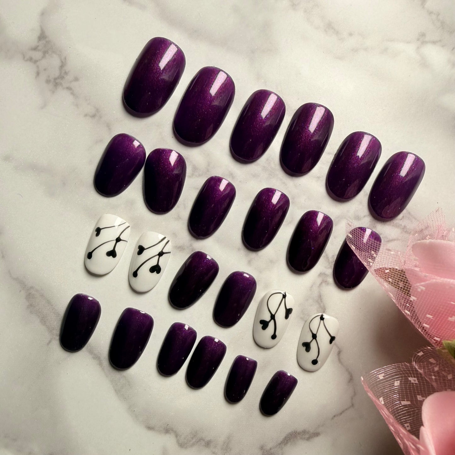 Amethyst Heart Press-On Nails (Universal)