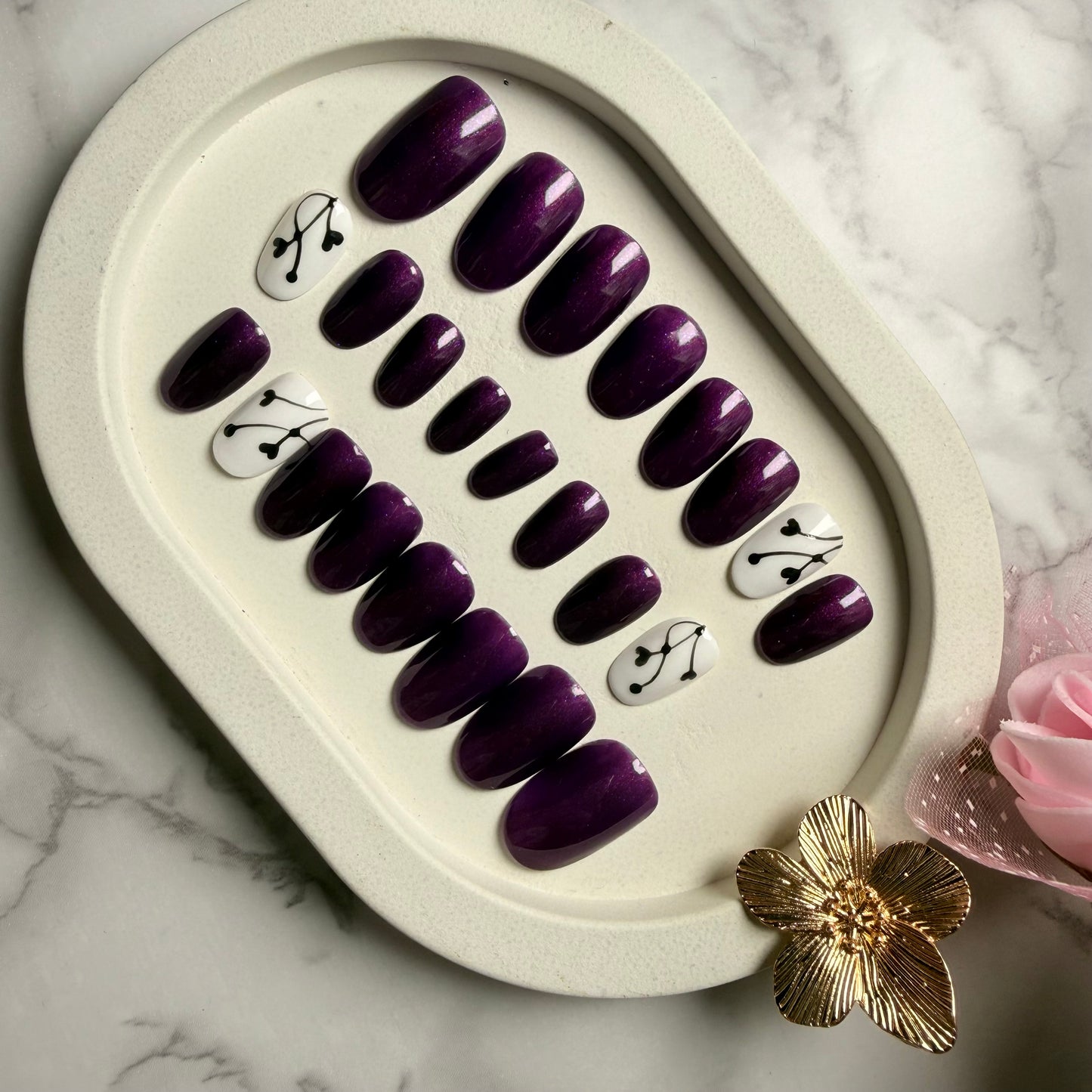 Amethyst Heart Press-On Nails (Universal)