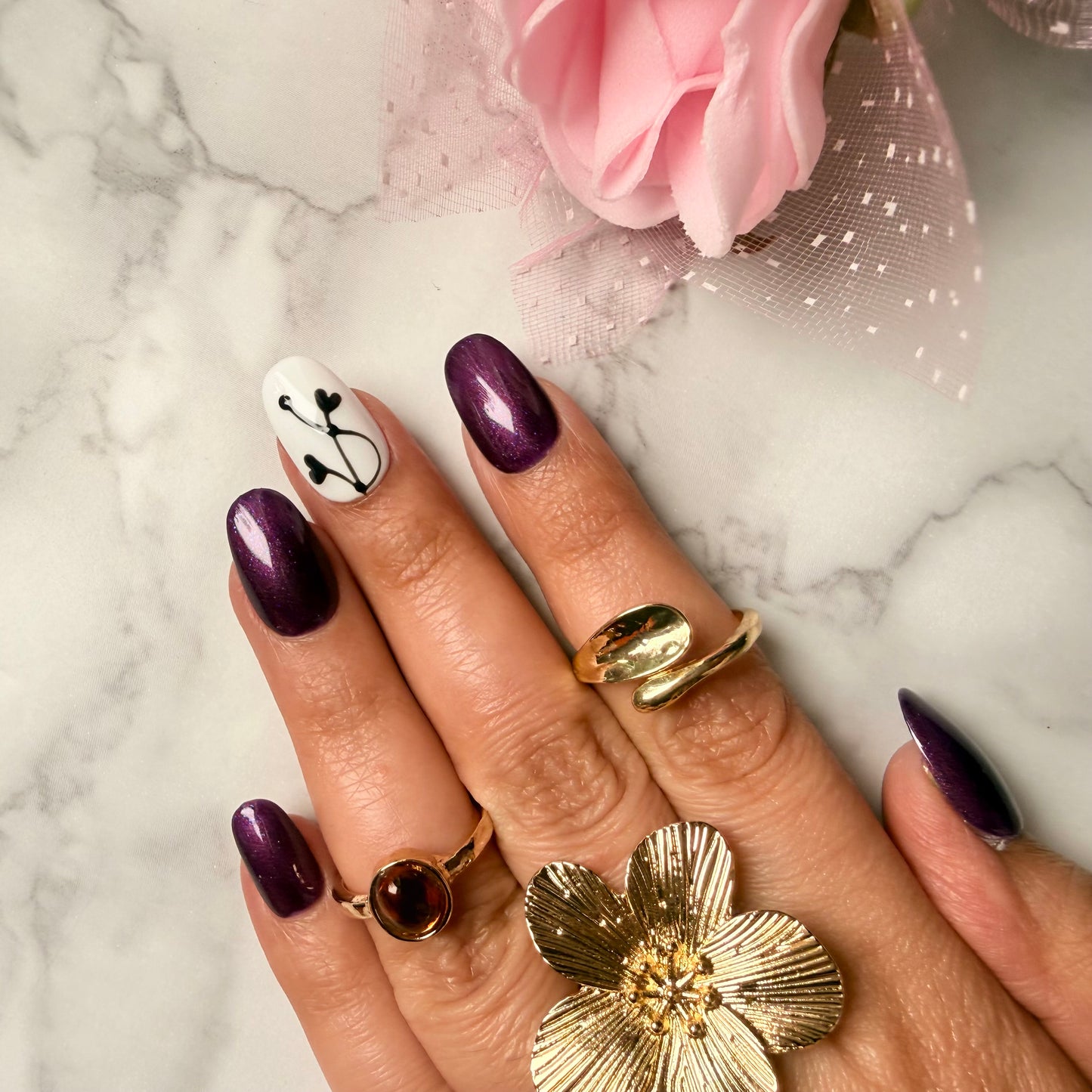 Amethyst Heart Press-On Nails (Universal)