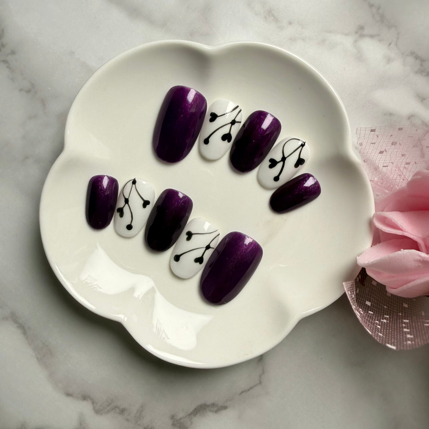 Amethyst Heart Press-On Nails (10 nails)