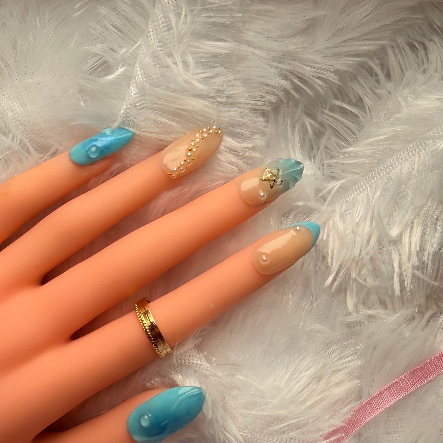 Ocean Pearl 3D Press-On Nails – Aqua Blue Shell Design with Gold Star Charm