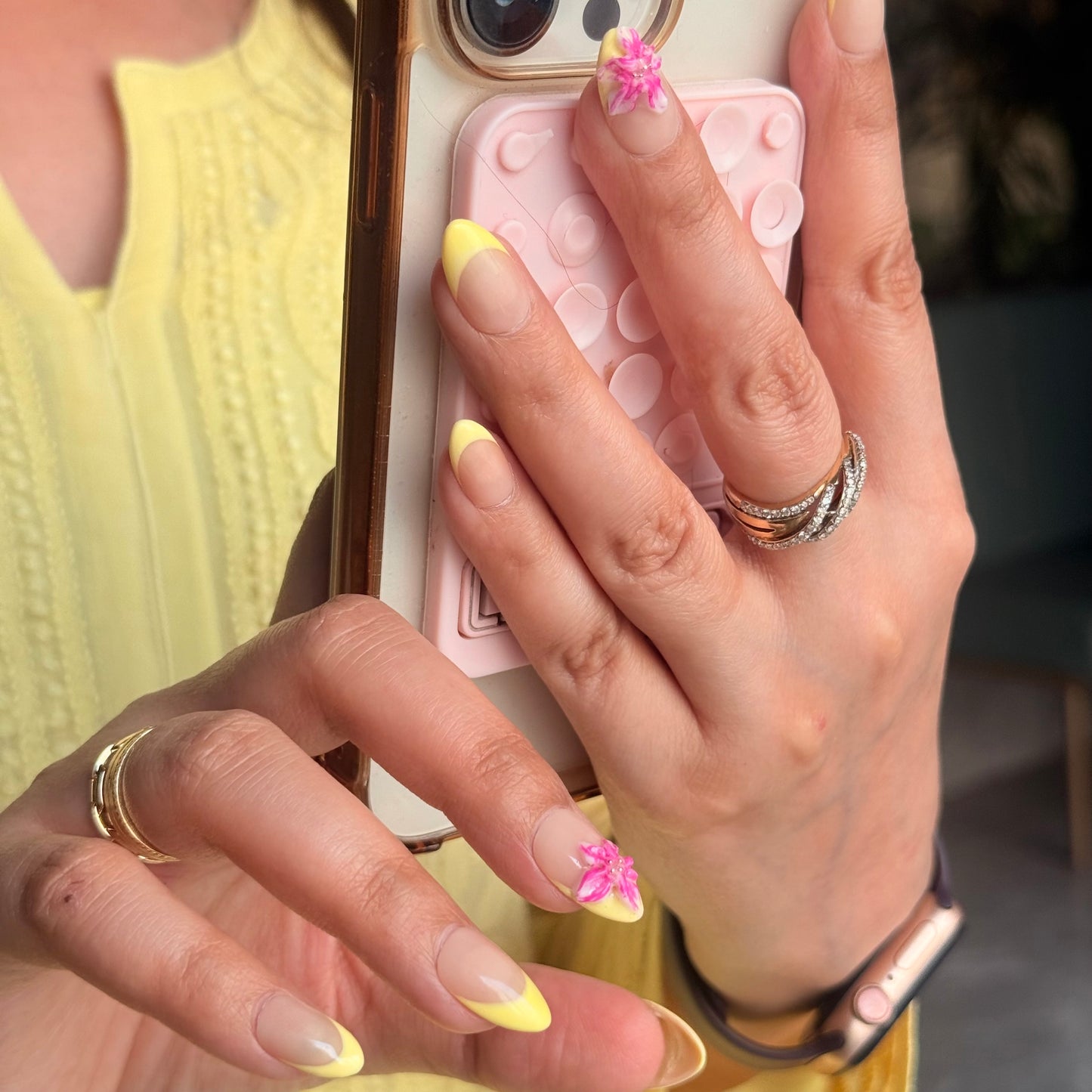 🌼 Lemon Blossom French Press-On Nails