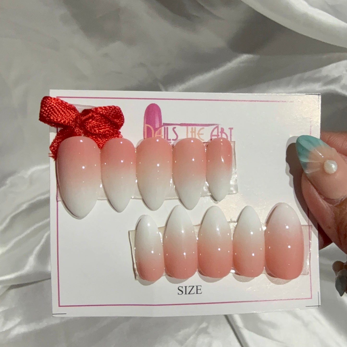 Peach Blush Ombre Press-On Nails – Glossy Minimal Luxe | Almond Shape