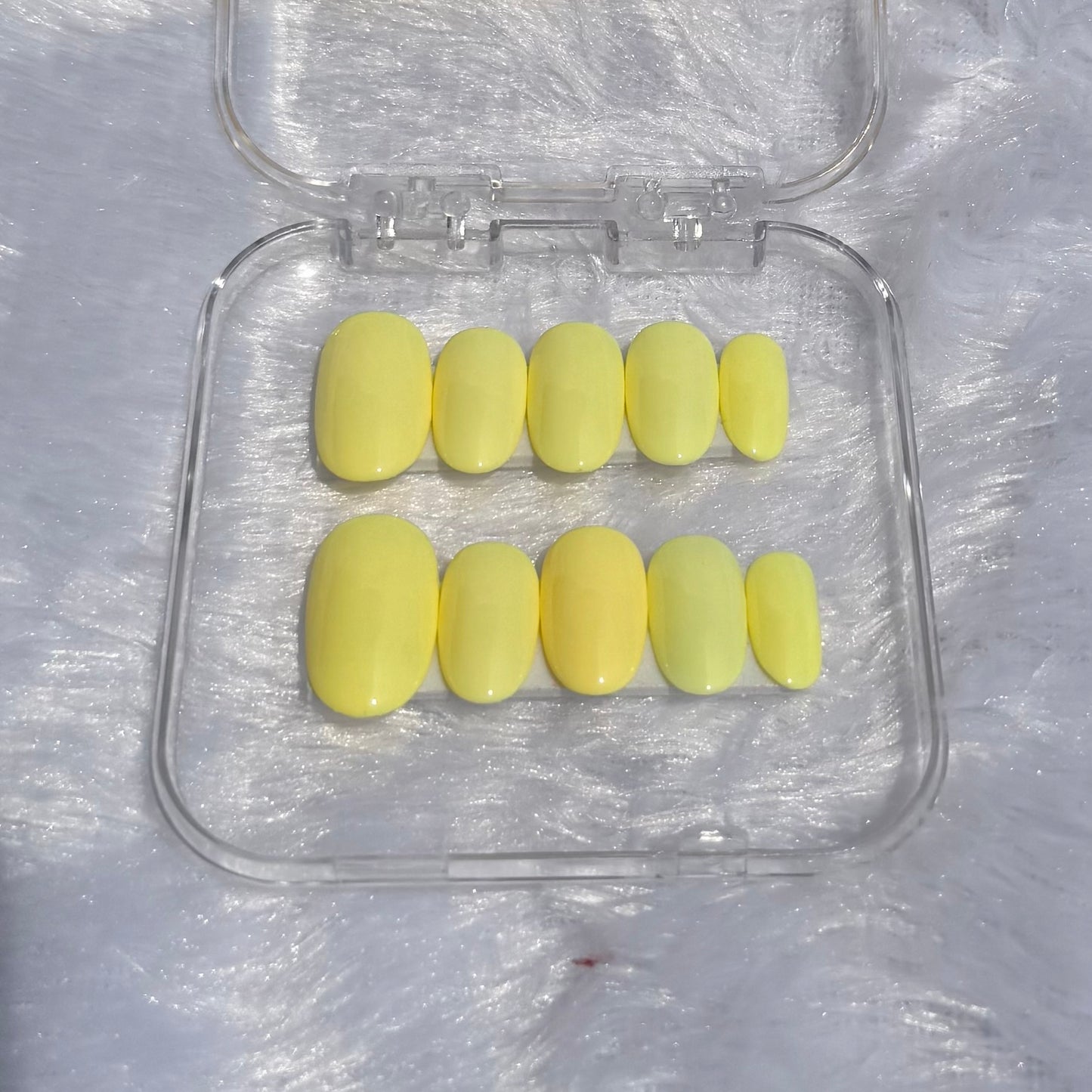 Lemon Sorbet | Glossy Round Press On Nails 💛 (10 nails)