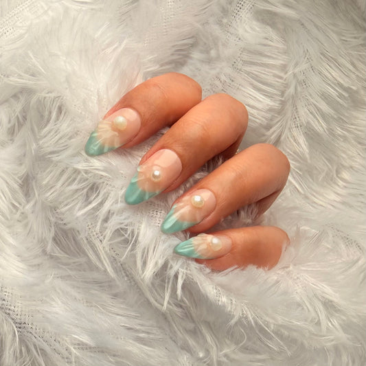3D Shell Pastel Green Press-On Nails | Pearl Ocean Luxury Nails (Universal)