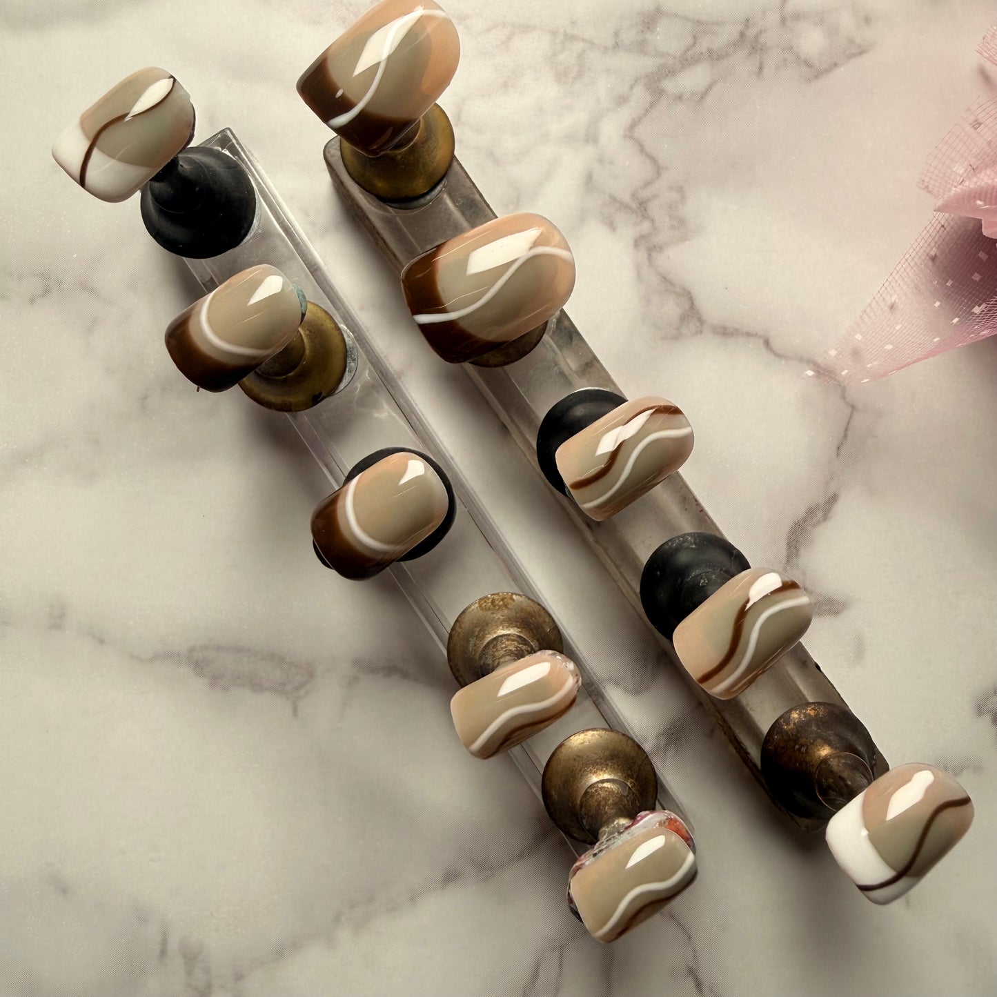 Coffee Swirl French Press-On Nails – Glossy Nude & Chocolate Brown Reusable Nail Set (10 nails)