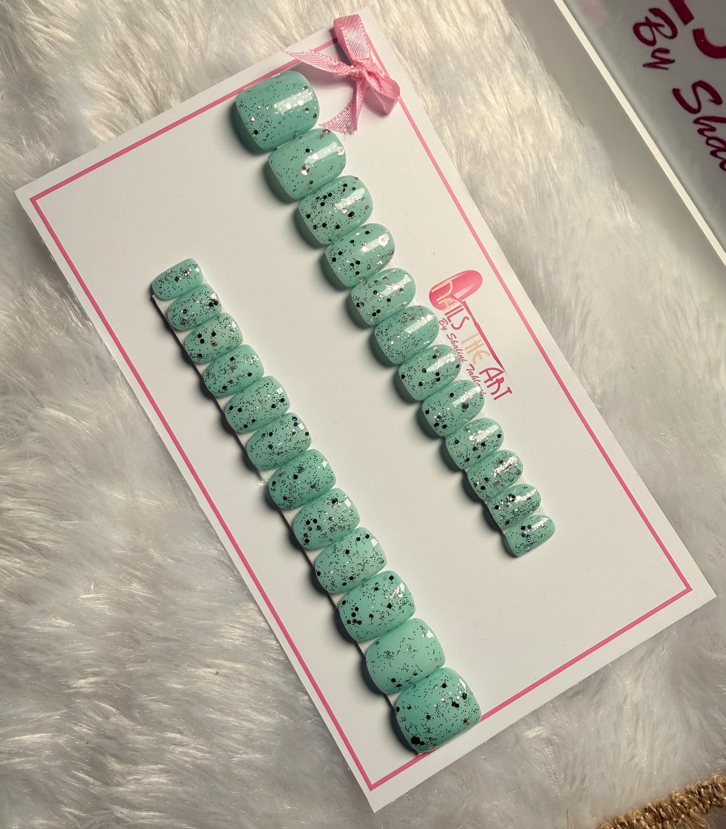 Pastel Green Glitter Press-On Nails – Soft Square Glossy Nails with Silver Speckled Design (Universal)
