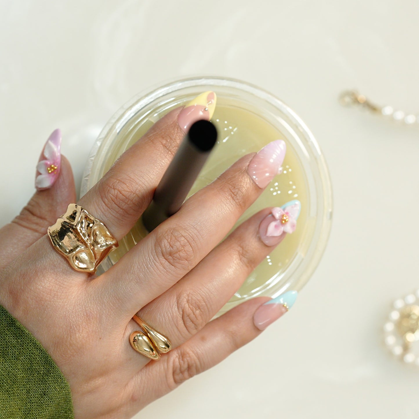 Pastel Pink 3D Floral Press On Nails - Peach & Blue Glossy Set (10 nails)