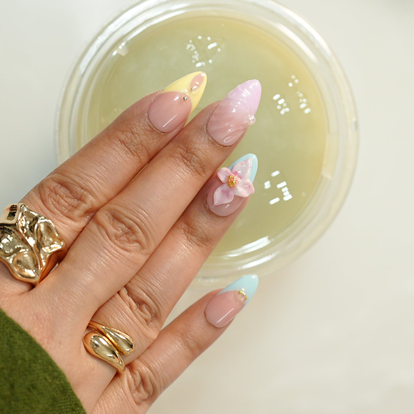 Pastel Pink 3D Floral Press On Nails - Peach & Blue Glossy Set (10 nails)